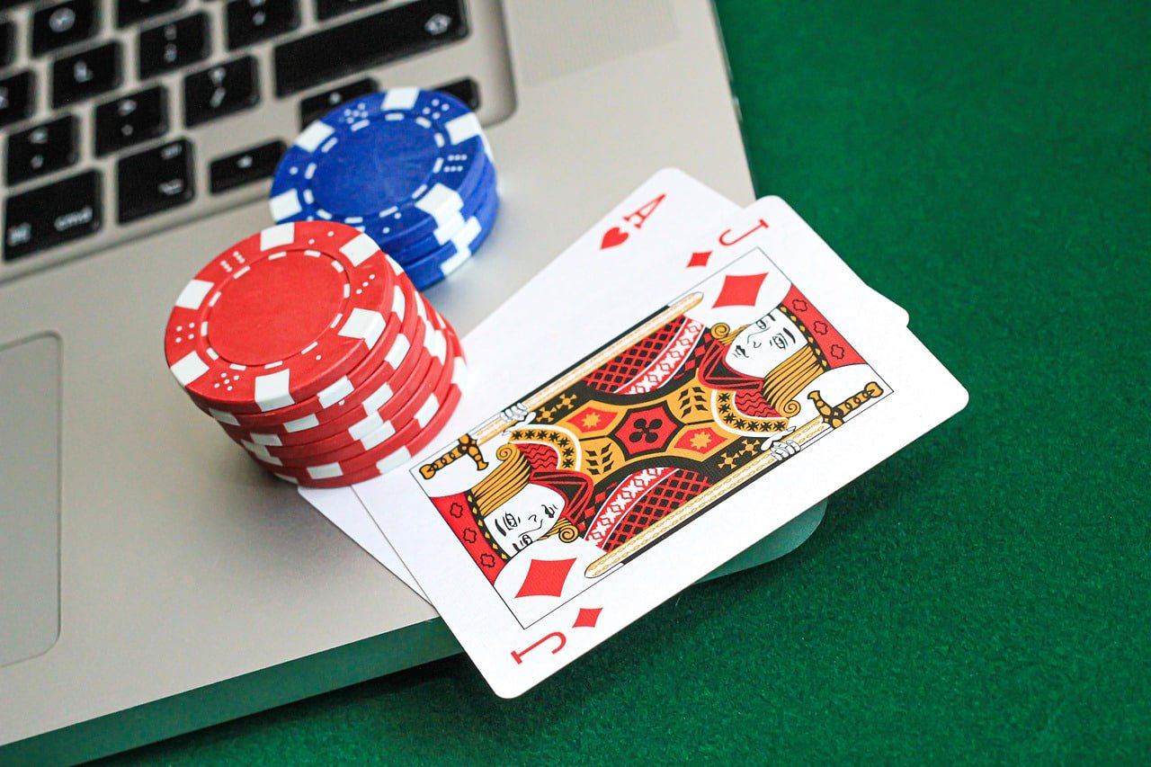Sports betting and casino game variety on lxgroup togel